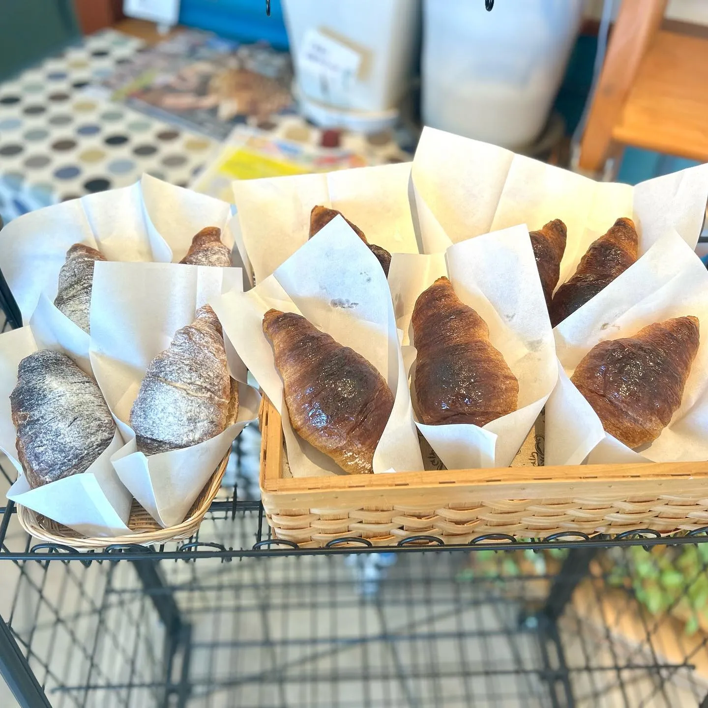 デコレーションケーキが2台並びました！