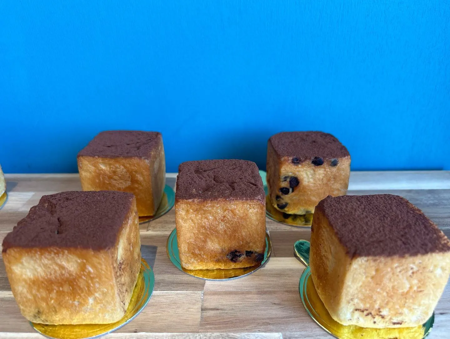 シュークリームに続く？真四角のパンができました🍞