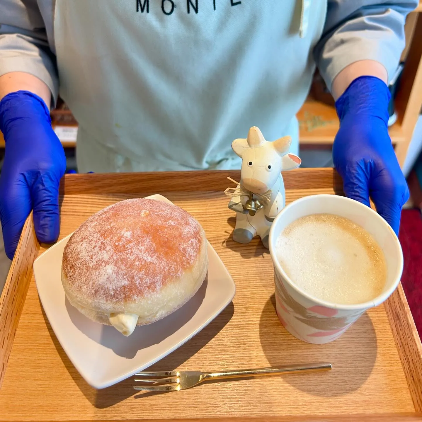 週末限定！ドリンクとドーナツorパンのセットメニューができま...